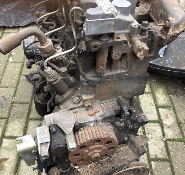 Deutz F4L1011F Kramer - Motor za Utovarivač točkaš: slika 4 Deutz F4L1011F Kramer - Motor za Utovarivač točkaš: slika 4