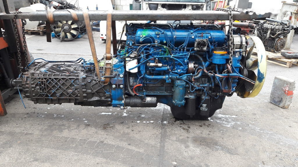 IVECO 8210.42L 420 E2 IVECO EuroTech Magirus - Motor za Kamion: slika 2 IVECO 8210.42L 420 E2 IVECO EuroTech Magirus - Motor za Kamion: slika 2