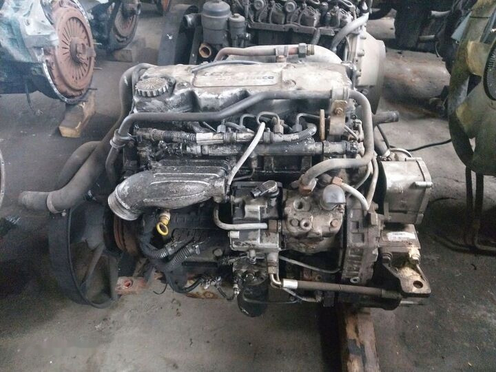 IVECO F4AE0481C IVECO EUROCARGO F4AE0481C truck - Motor za Kamion: slika 1 IVECO F4AE0481C IVECO EUROCARGO F4AE0481C truck - Motor za Kamion: slika 1
