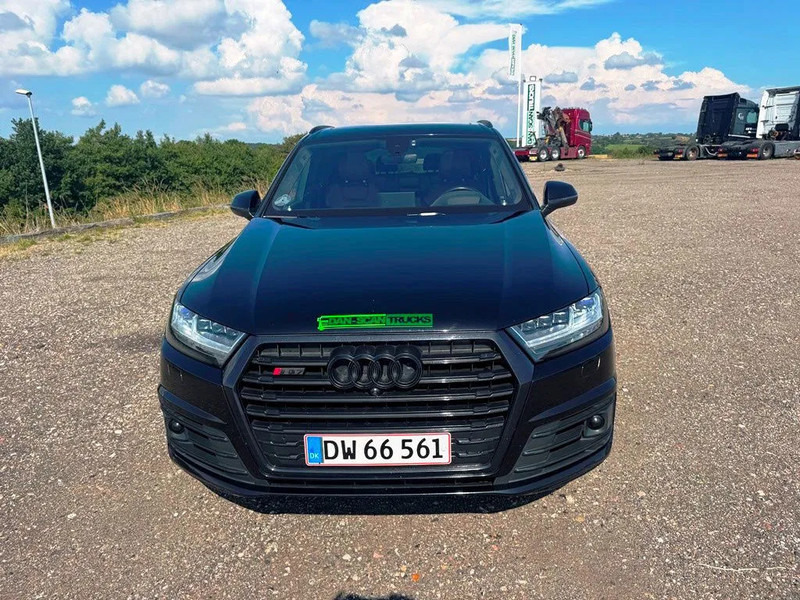 Audi SQ7 Black Edition. panoramo sun roof. . oil heater. head up display. 21" alu weels. night vision. B&O sound system. - SUVSUV: slika 4 Audi SQ7 Black Edition. panoramo sun roof. . oil heater. head up display. 21" alu weels. night vision. B&O sound system. - SUVSUV: slika 4