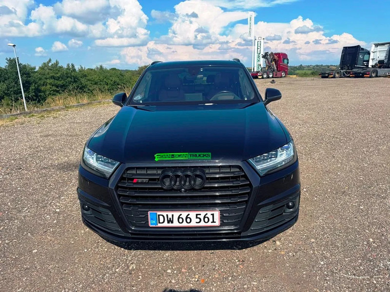 Audi SQ7 Black Edition. panoramo sun roof. . oil heater. head up display. 21" alu weels. night vision. B&O sound system. - SUVSUV: slika 4 Audi SQ7 Black Edition. panoramo sun roof. . oil heater. head up display. 21" alu weels. night vision. B&O sound system. - SUVSUV: slika 4