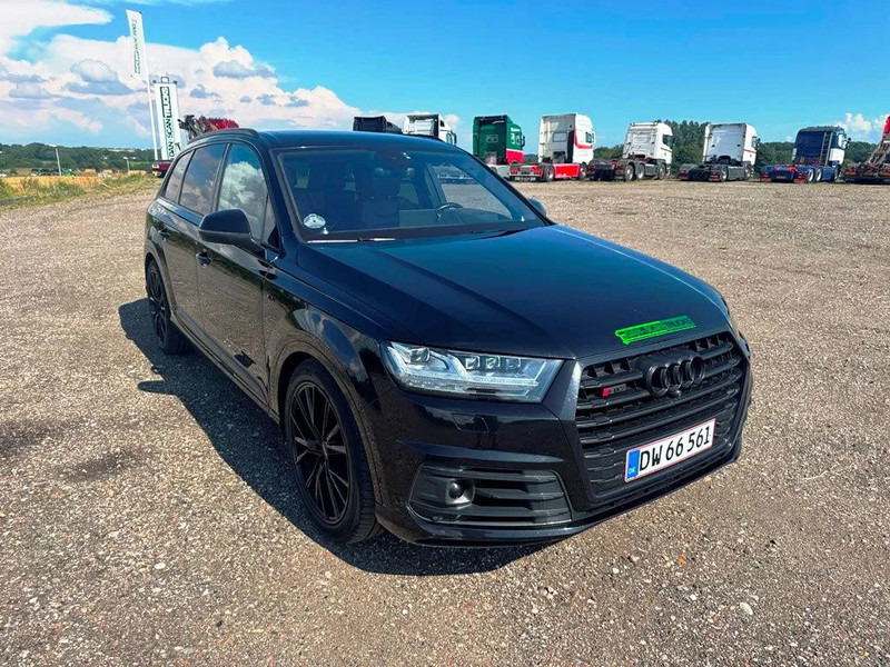 Audi SQ7 Black Edition. panoramo sun roof. . oil heater. head up display. 21" alu weels. night vision. B&O sound system. - SUVSUV: slika 5 Audi SQ7 Black Edition. panoramo sun roof. . oil heater. head up display. 21" alu weels. night vision. B&O sound system. - SUVSUV: slika 5