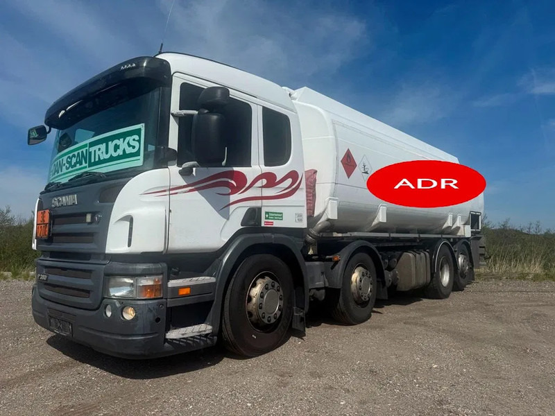Scania P380 P380 8x2*6 .ADR/FL . 24200 L Tank - Air / Air suspension. - Kamion cisterna: slika 1 Scania P380 P380 8x2*6 .ADR/FL . 24200 L Tank - Air / Air suspension. - Kamion cisterna: slika 1