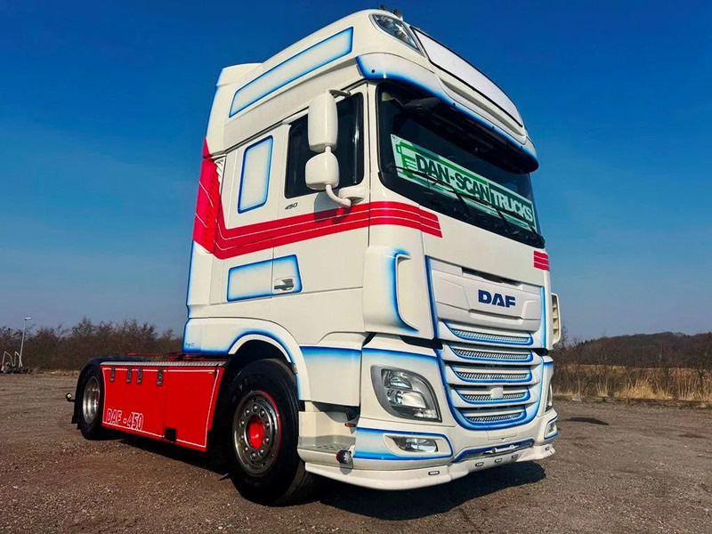 DAF XF 450 DAF XF 450 Special Interior. 706000 km. Euro 6 - Tegljač: slika 2 DAF XF 450 DAF XF 450 Special Interior. 706000 km. Euro 6 - Tegljač: slika 2