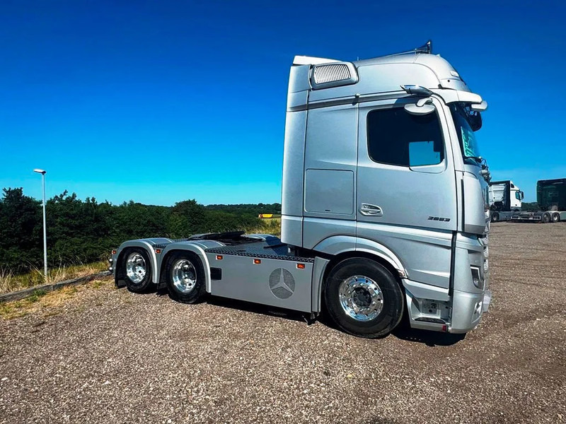 Tegljač Mercedes-Benz Actros 2653 Special Interior. 6x2 3250mm weelbase. Air / Air suspension. hydr. syatem. Invertor. Micro wave.: slika 7