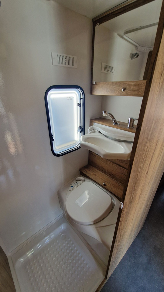 N-LAZUR Niewiadów Nowa Przyczepa Kempingowa dla 4 osób z Łazienką - Kamp prikolica: slika 4 N-LAZUR Niewiadów Nowa Przyczepa Kempingowa dla 4 osób z Łazienką - Kamp prikolica: slika 4