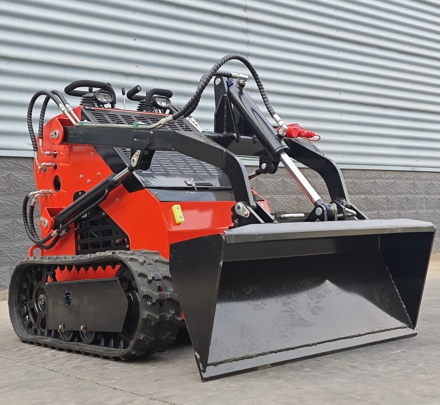 LEZUM LA380 Mini Skid Steer CE Certification Kubota Engine(Factory Outlet) Mini Skid steer Loader For Sale - Mini utovarivač: slika 1 LEZUM LA380 Mini Skid Steer CE Certification Kubota Engine(Factory Outlet) Mini Skid steer Loader For Sale - Mini utovarivač: slika 1
