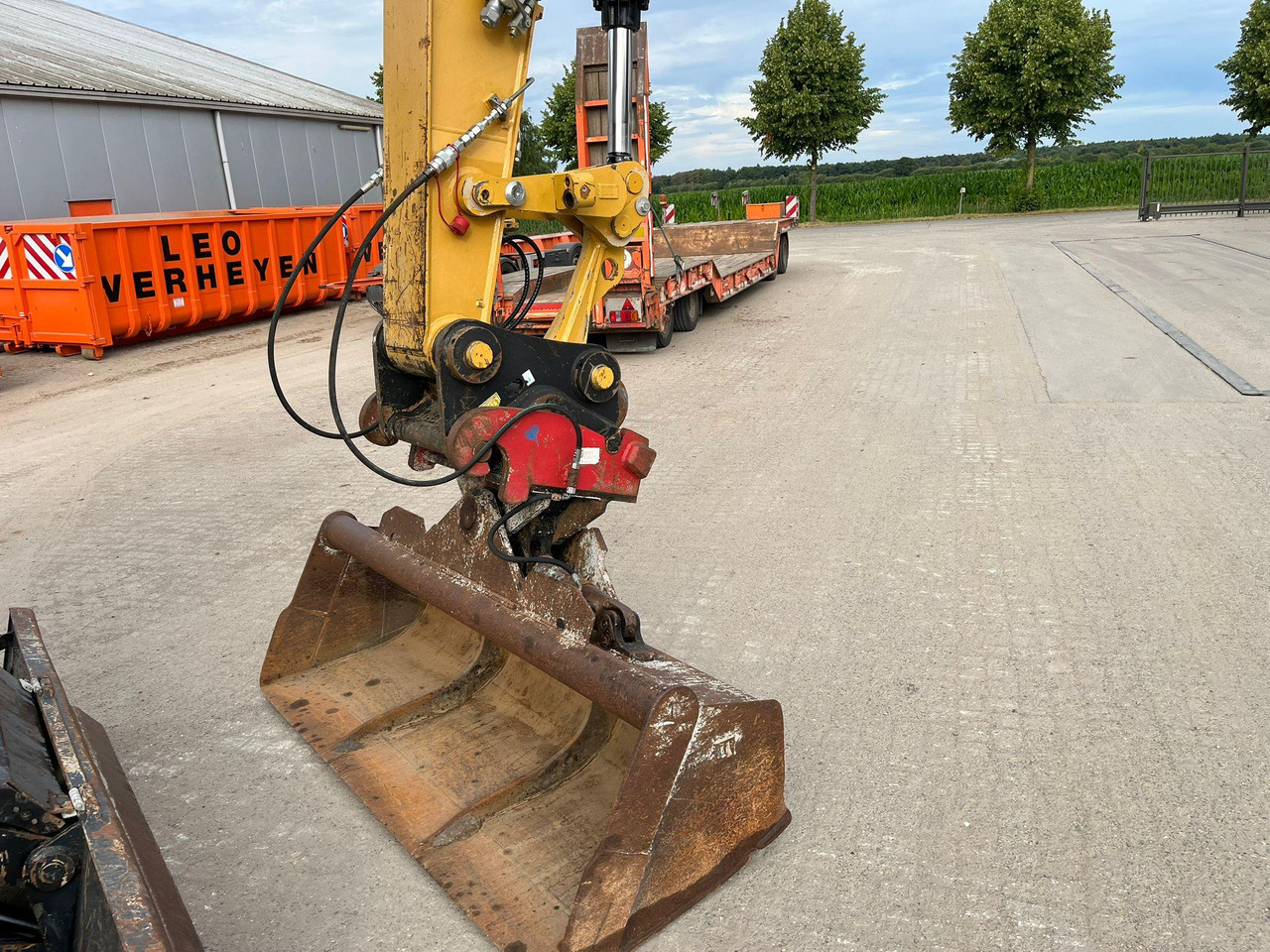 Bager točkaš Caterpillar M318D: slika 16