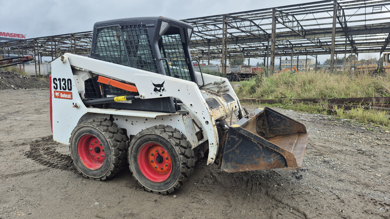 BOBCAT S130 - Mini utovarivač: slika 5 BOBCAT S130 - Mini utovarivač: slika 5