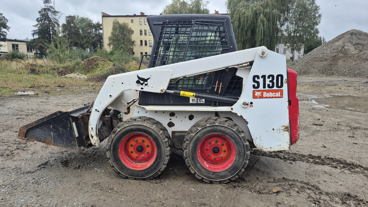 BOBCAT S130 - Mini utovarivač: slika 2 BOBCAT S130 - Mini utovarivač: slika 2