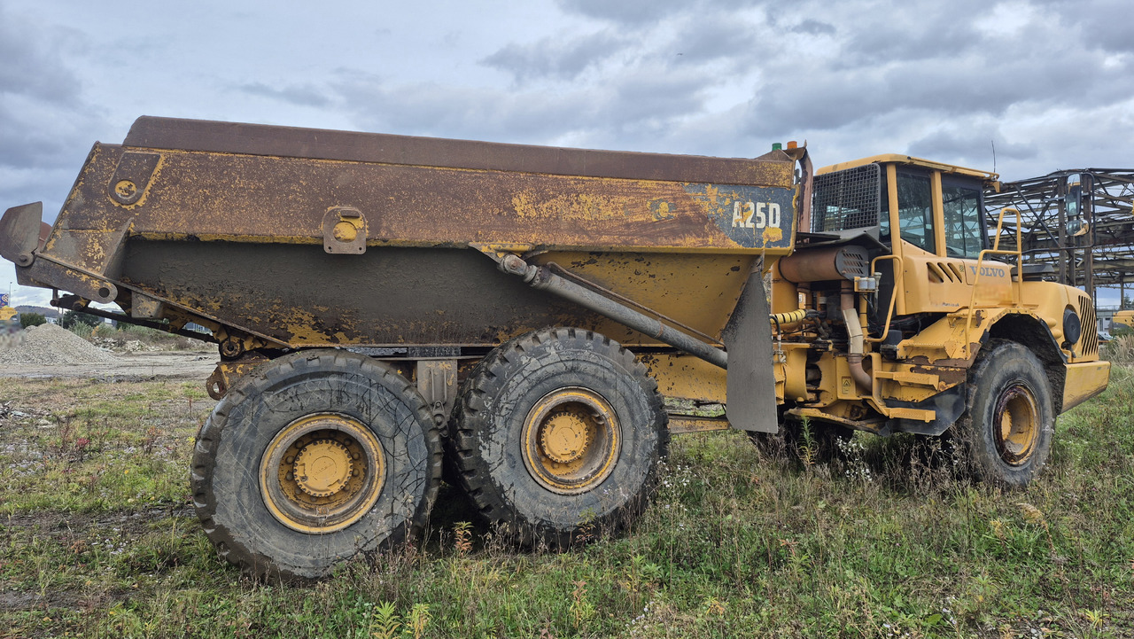 Zglobni kiper VOLVO A25D: slika 8 Zglobni kiper VOLVO A25D: slika 8