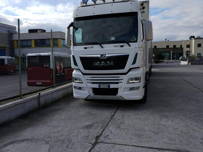 AUTOTRENO FRIGO MAN TGX TGX 26.580 6x2-4 LL - Hladnjača: slika 2 AUTOTRENO FRIGO MAN TGX TGX 26.580 6x2-4 LL - Hladnjača: slika 2