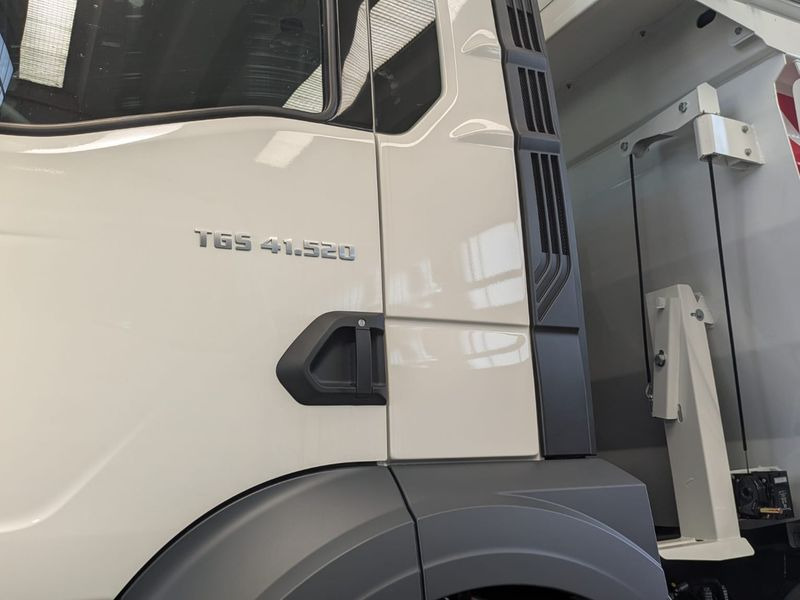 CAMION RIBALTABILE 4 ASSI 520 hp VASCA S5 NUOVO MAN TGS 41.520 8x4 BB CH CAMION RIBALTABILE 4 ASSI 520 hp VASCA S5 NUOVO MAN TGS 41.520 8x4 BB CH: slika 6 CAMION RIBALTABILE 4 ASSI 520 hp VASCA S5 NUOVO MAN TGS 41.520 8x4 BB CH CAMION RIBALTABILE 4 ASSI 520 hp VASCA S5 NUOVO MAN TGS 41.520 8x4 BB CH: slika 6