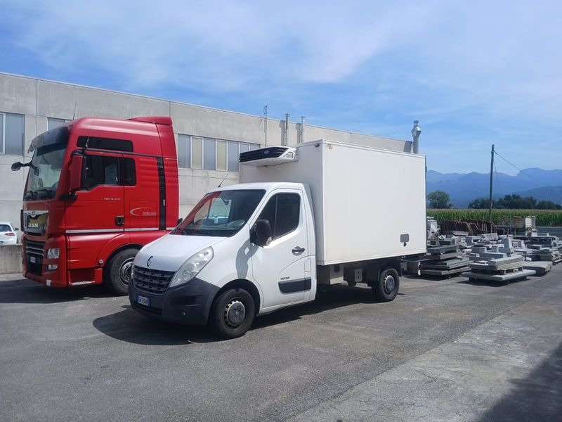 Renault Master - 2014 - 295.000 km frigo - Dostavno vozilo sa zatvorenim sandukom: slika 2 Renault Master - 2014 - 295.000 km frigo - Dostavno vozilo sa zatvorenim sandukom: slika 2