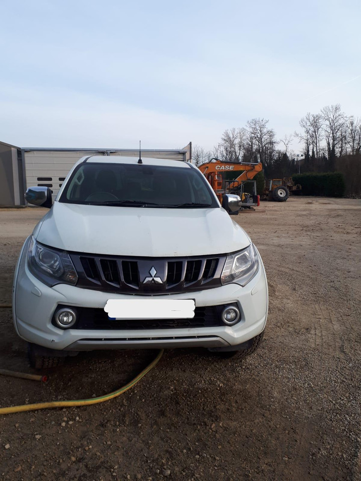 MITSUBISHI MITSUBISHI L200 - Pikap: slika 1 MITSUBISHI MITSUBISHI L200 - Pikap: slika 1