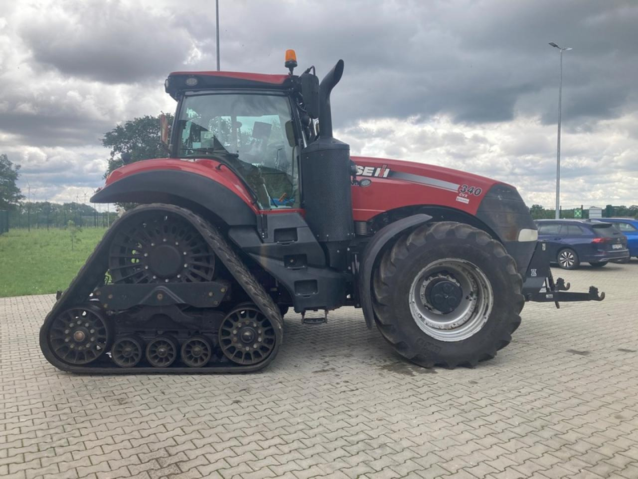 Case-IH MAGNUM 340 CVX ROWTRAC - Traktor: slika 4 Case-IH MAGNUM 340 CVX ROWTRAC - Traktor: slika 4
