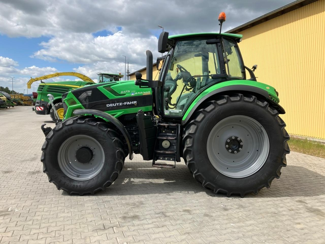 Deutz-Fahr 6175 TTV - Traktor: slika 2 Deutz-Fahr 6175 TTV - Traktor: slika 2