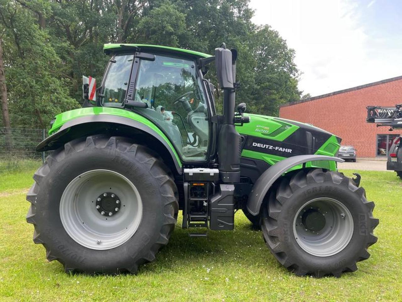 Deutz-Fahr 6210 PSHIFT AKTIONSPREIS!! - Traktor: slika 4 Deutz-Fahr 6210 PSHIFT AKTIONSPREIS!! - Traktor: slika 4