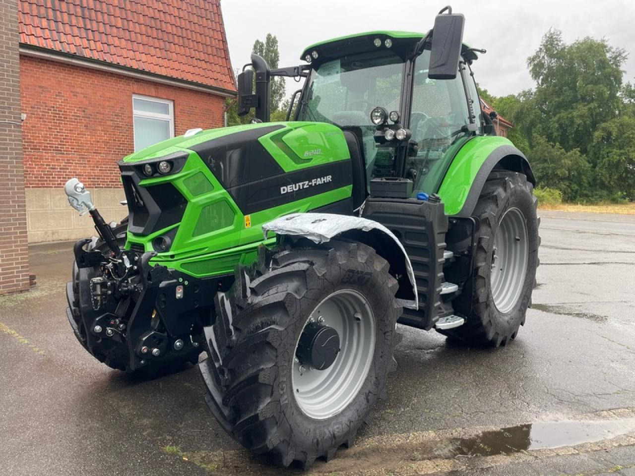 Deutz-Fahr 6210 PSHIFT - Traktor: slika 1 Deutz-Fahr 6210 PSHIFT - Traktor: slika 1