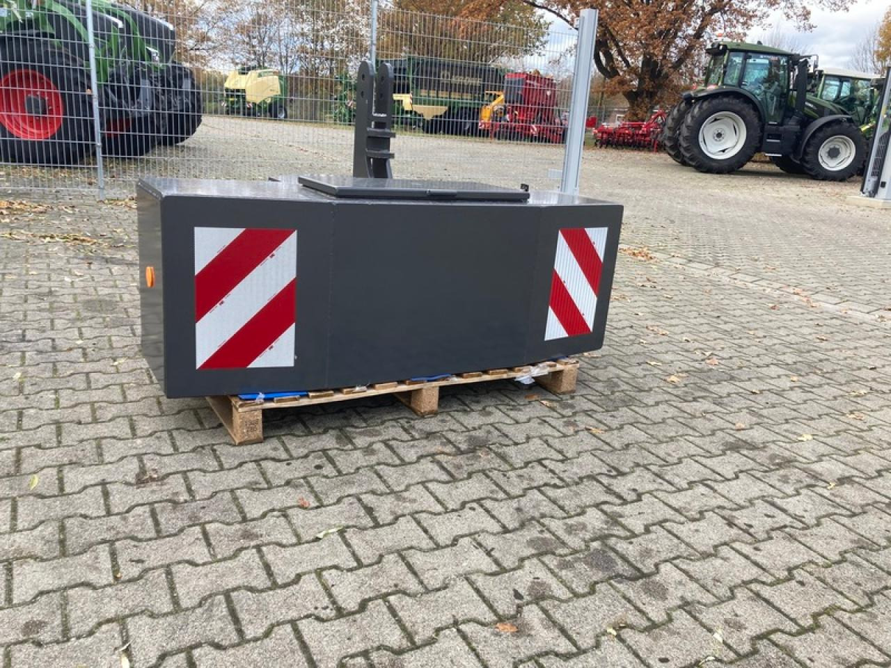 FRONTGEWICHT 2500 KG BUSCHMEIER - Kontra teg: slika 2 FRONTGEWICHT 2500 KG BUSCHMEIER - Kontra teg: slika 2