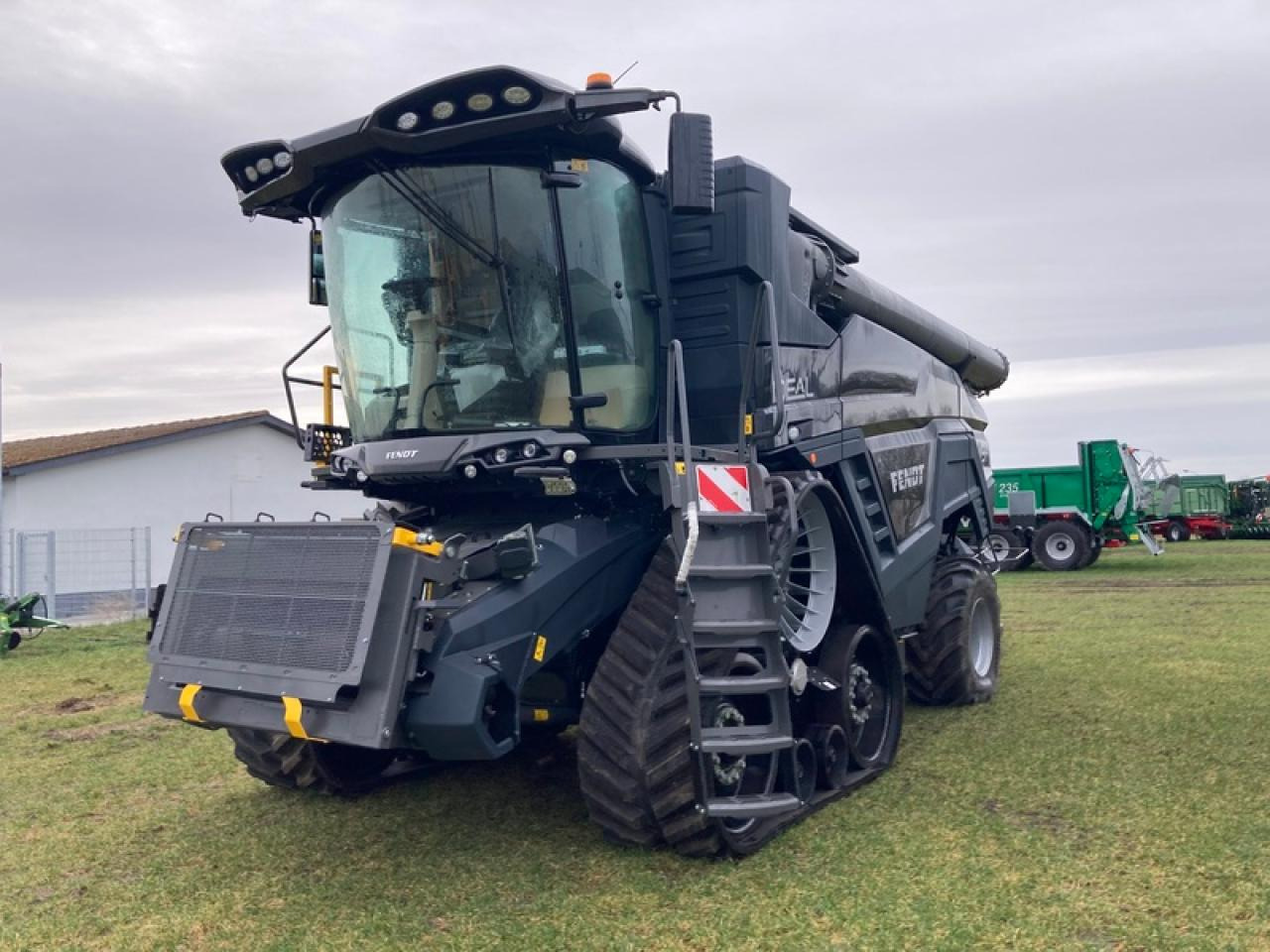 Fendt IDEAL 9 - Kombinovani kombajn: slika 2 Fendt IDEAL 9 - Kombinovani kombajn: slika 2