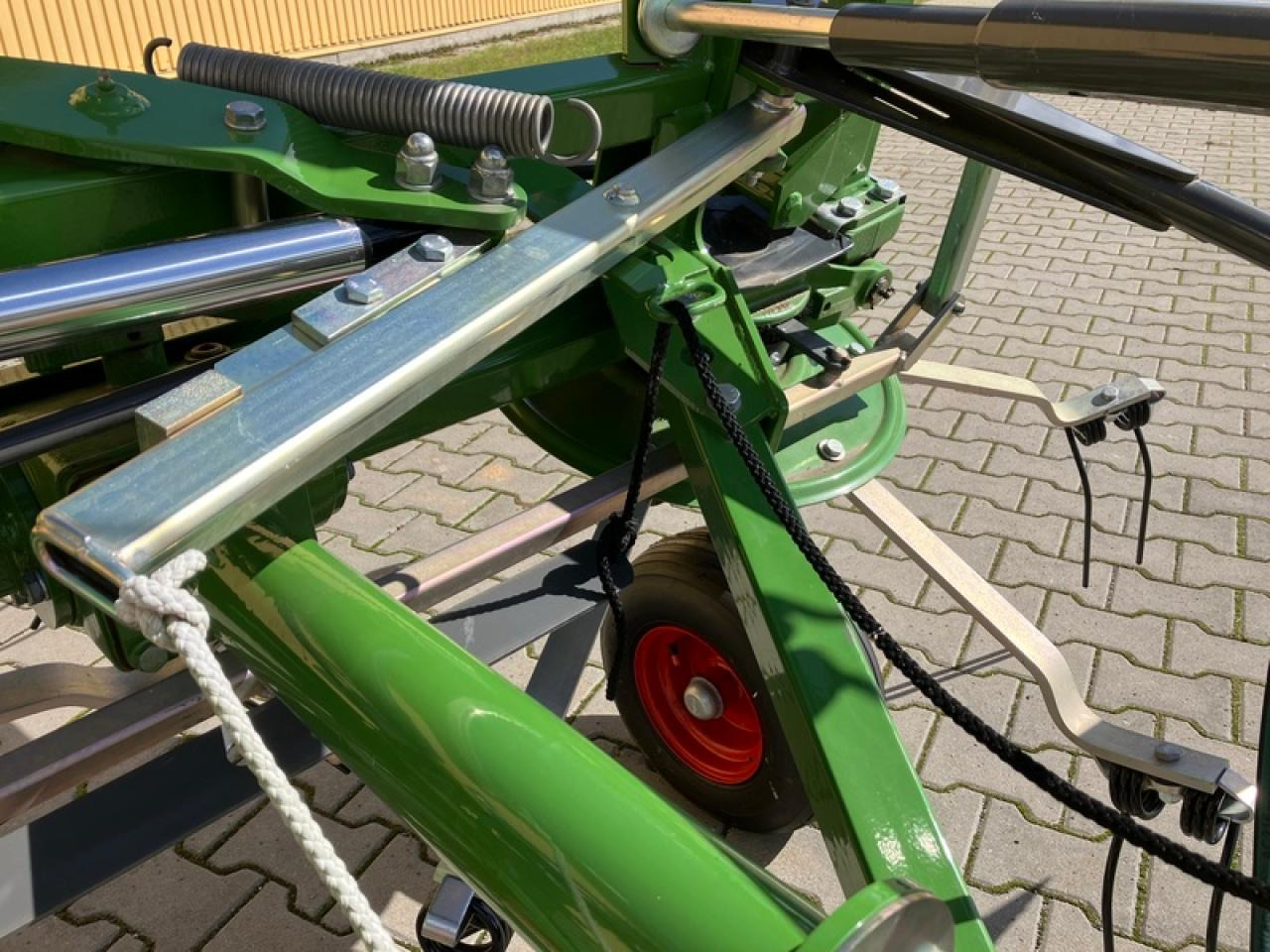 Fendt TWISTER 5204 AKTION - Prevrtač/ Grabuljač: slika 5 Fendt TWISTER 5204 AKTION - Prevrtač/ Grabuljač: slika 5