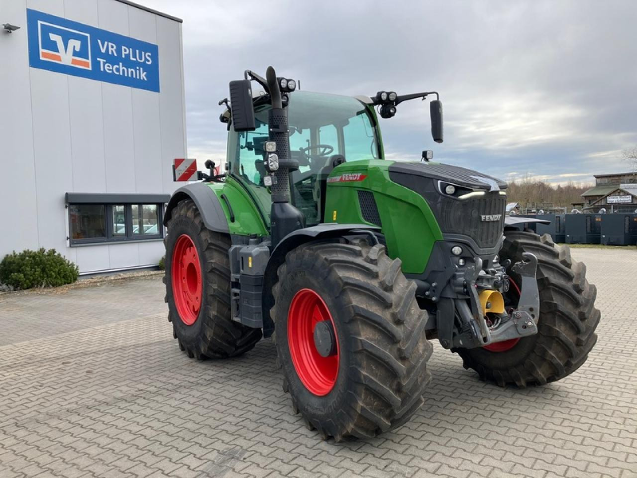 Fendt VARIO 728 GEN 7//RTK//VARIO GRIP - Traktor: slika 5 Fendt VARIO 728 GEN 7//RTK//VARIO GRIP - Traktor: slika 5