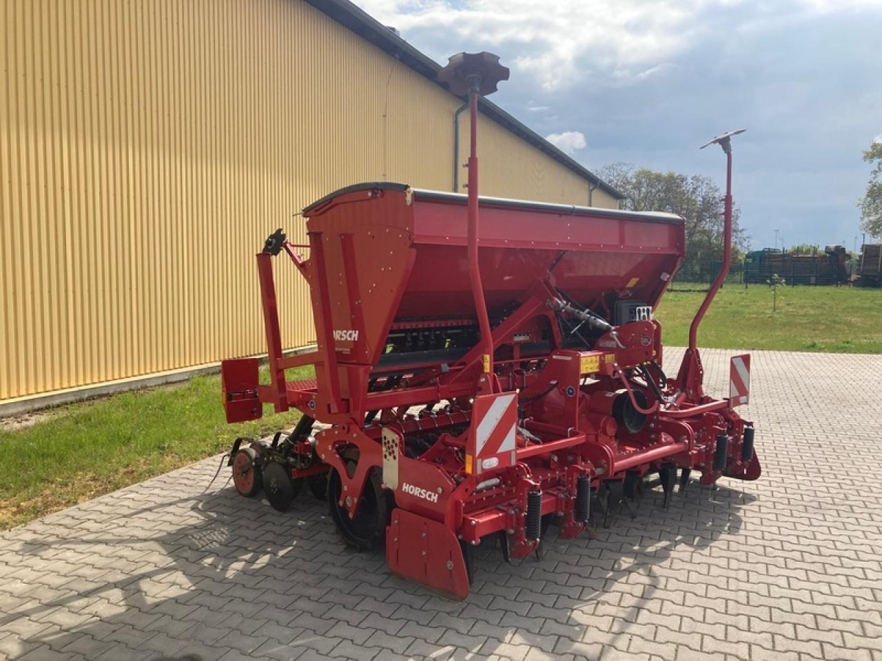 Horsch VERSA 3 KR - Kombinovana mašina za setvu: slika 5 Horsch VERSA 3 KR - Kombinovana mašina za setvu: slika 5