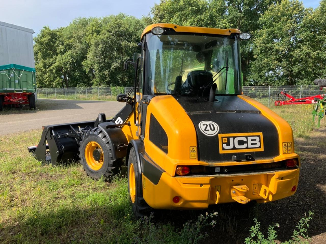 JCB 406 AGRI - Utovarivač točkaš: slika 3 JCB 406 AGRI - Utovarivač točkaš: slika 3