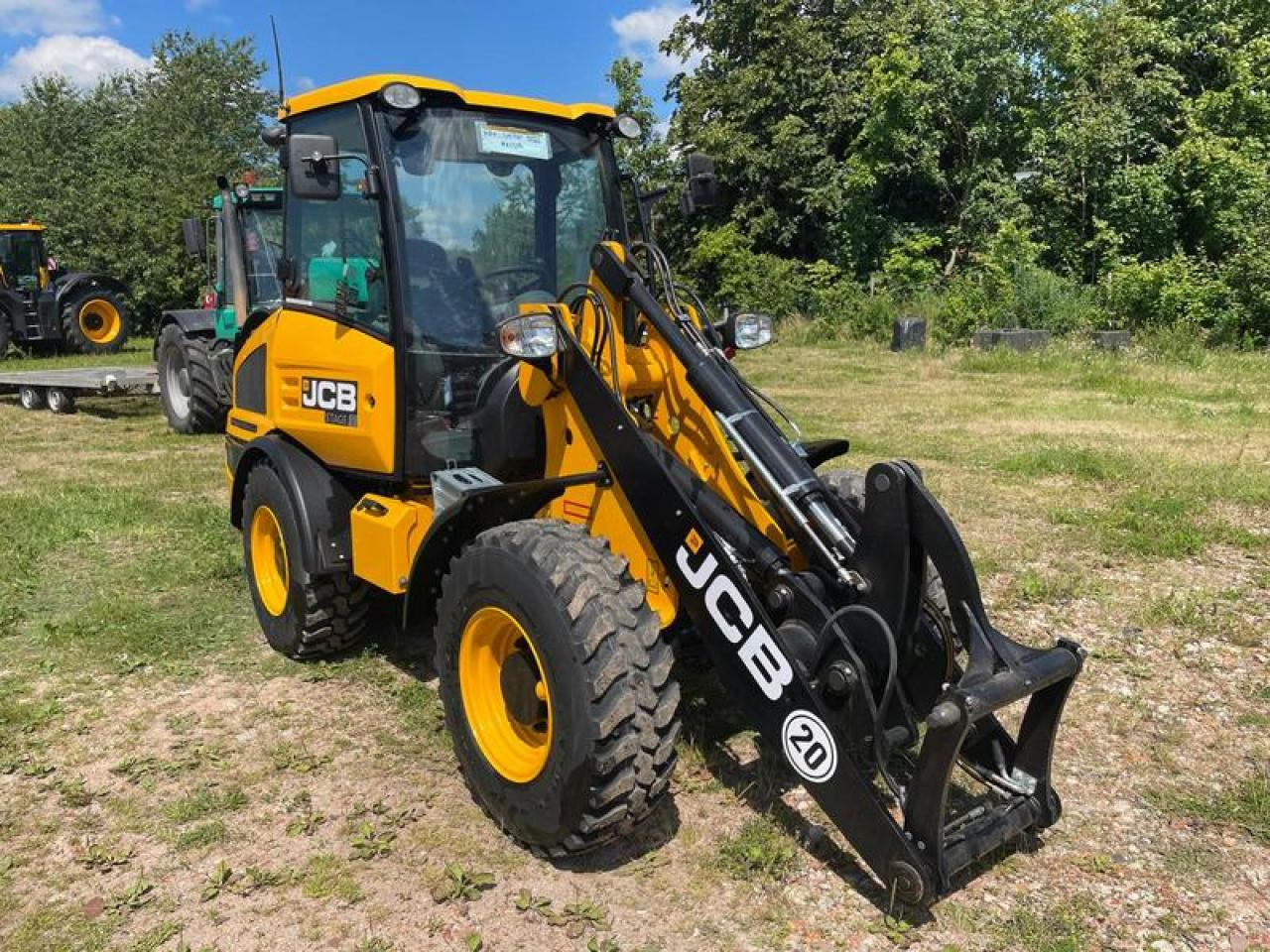 JCB 406 AGRI STUFE V AKTION - Utovarivač točkaš: slika 4 JCB 406 AGRI STUFE V AKTION - Utovarivač točkaš: slika 4