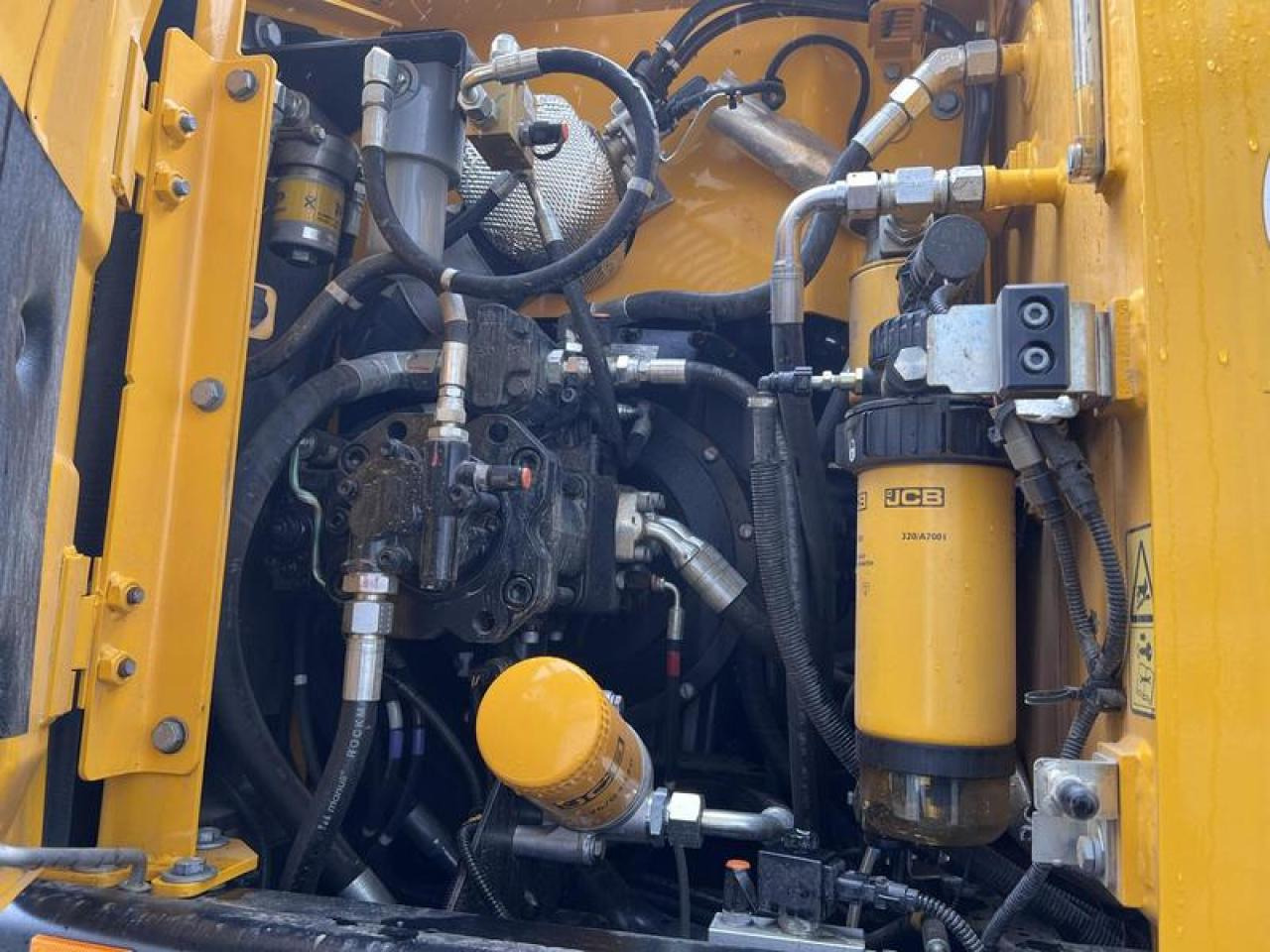 JCB JS145W - Bager točkaš: slika 2 JCB JS145W - Bager točkaš: slika 2