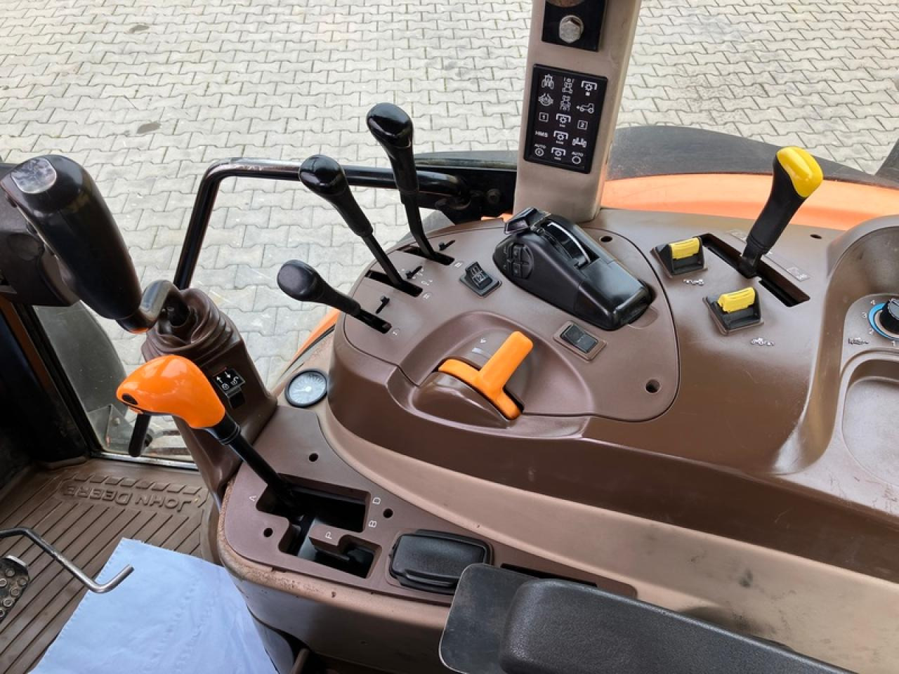 Traktor John Deere 5720: slika 8