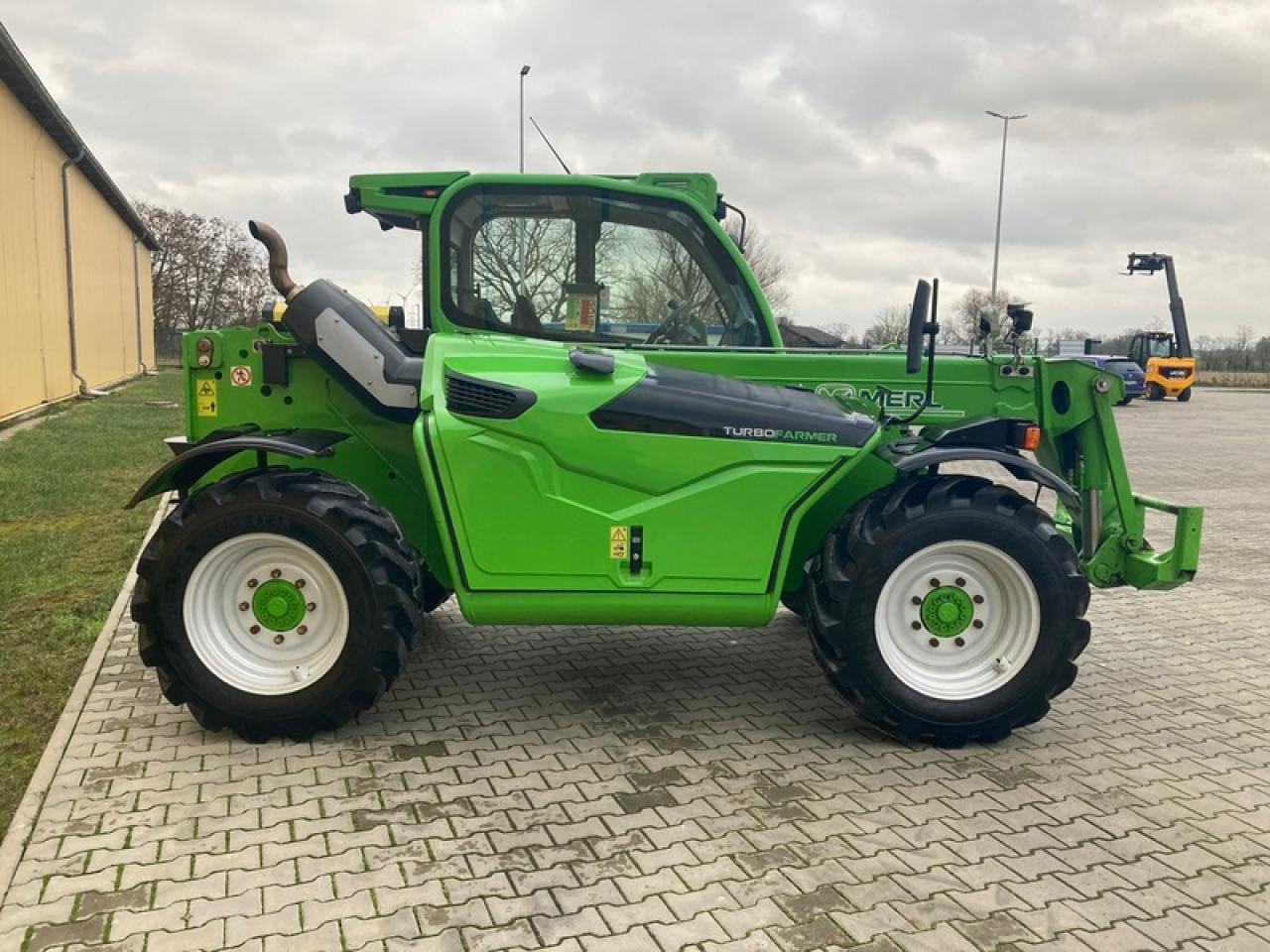 Merlo TF42.7-140 - Teleskopski upravljač: slika 4 Merlo TF42.7-140 - Teleskopski upravljač: slika 4