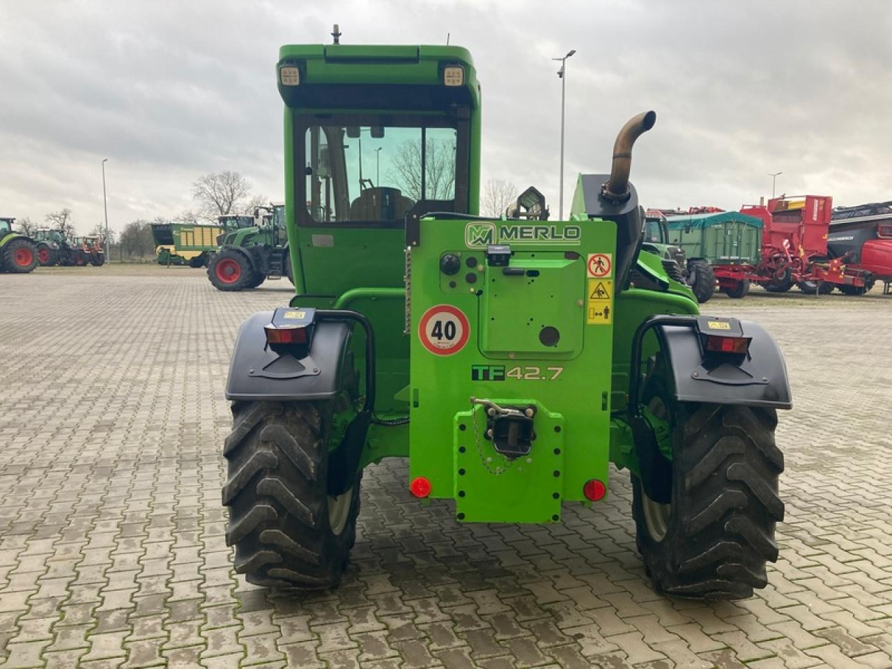 Merlo TF42.7-140 - Teleskopski upravljač: slika 3 Merlo TF42.7-140 - Teleskopski upravljač: slika 3