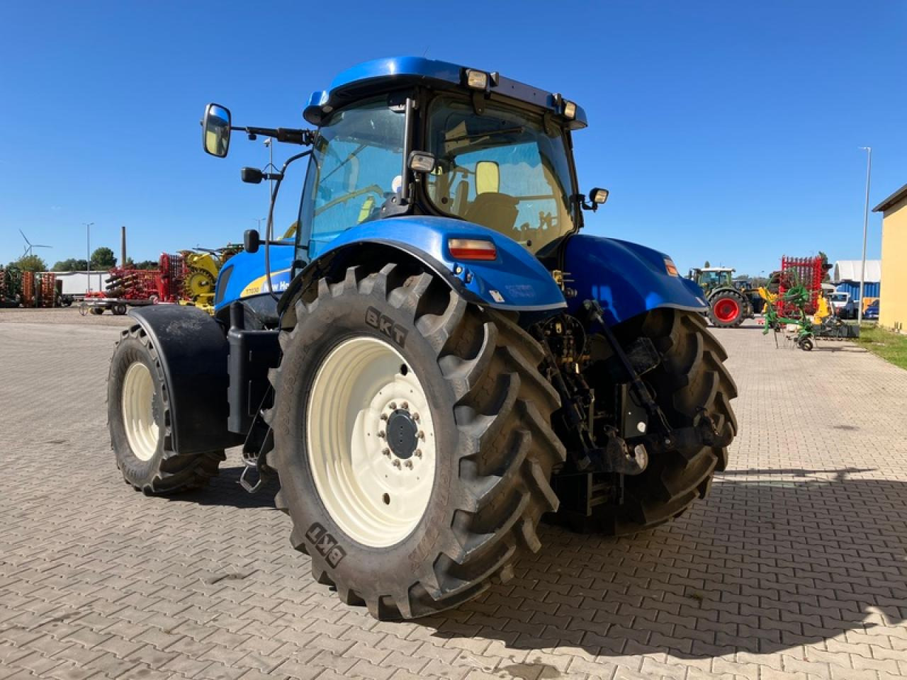 New Holland T7030 // GPS STARFIRE 6000 - Traktor: slika 2 New Holland T7030 // GPS STARFIRE 6000 - Traktor: slika 2
