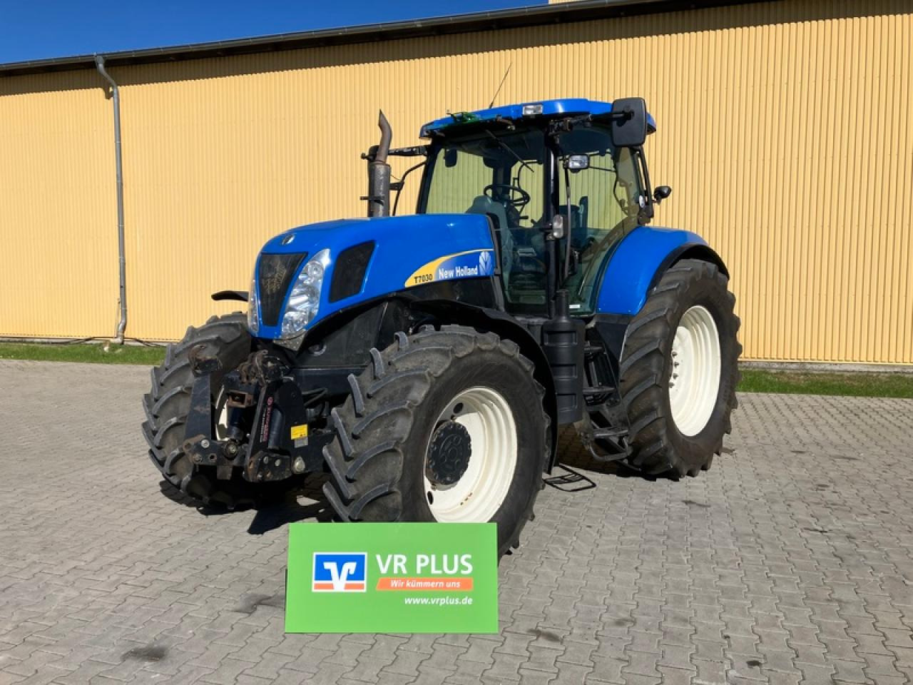 New Holland T7030 // GPS STARFIRE 6000 - Traktor: slika 1 New Holland T7030 // GPS STARFIRE 6000 - Traktor: slika 1