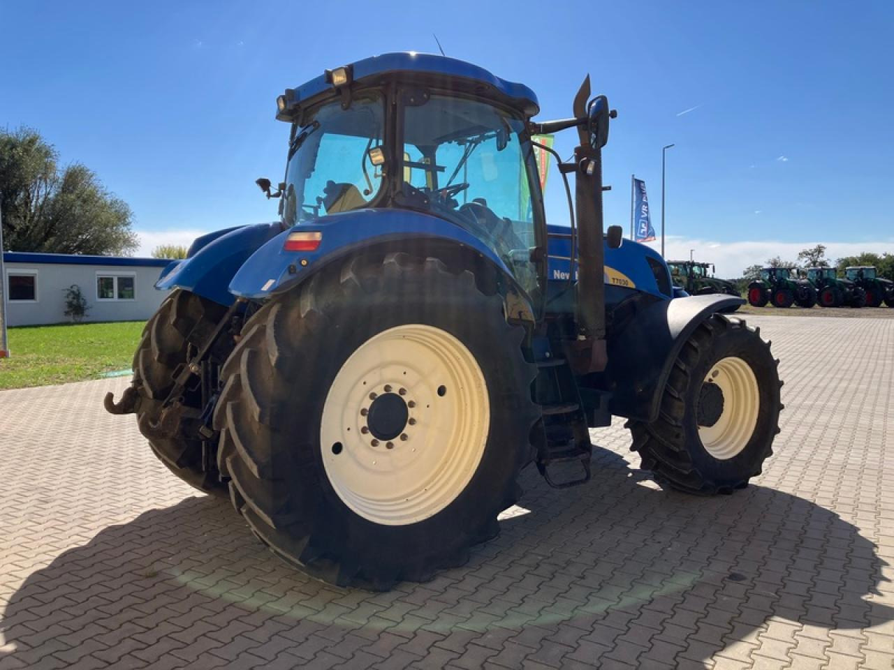 New Holland T7030 // GPS STARFIRE 6000 - Traktor: slika 3 New Holland T7030 // GPS STARFIRE 6000 - Traktor: slika 3