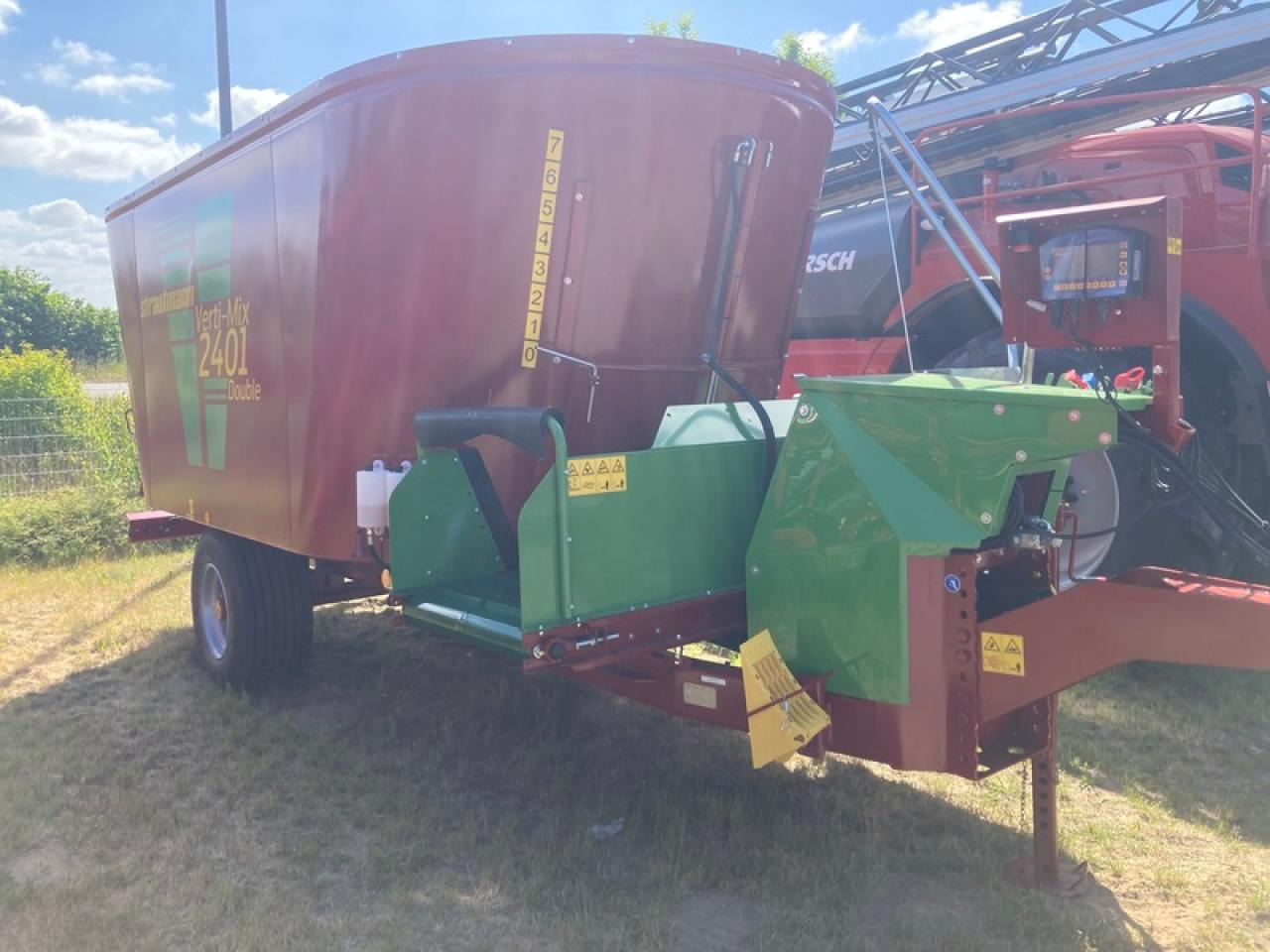 Strautmann VERTIMIX 2401DAKTION - Prikolica za mešanje stočne hrane: slika 2 Strautmann VERTIMIX 2401DAKTION - Prikolica za mešanje stočne hrane: slika 2