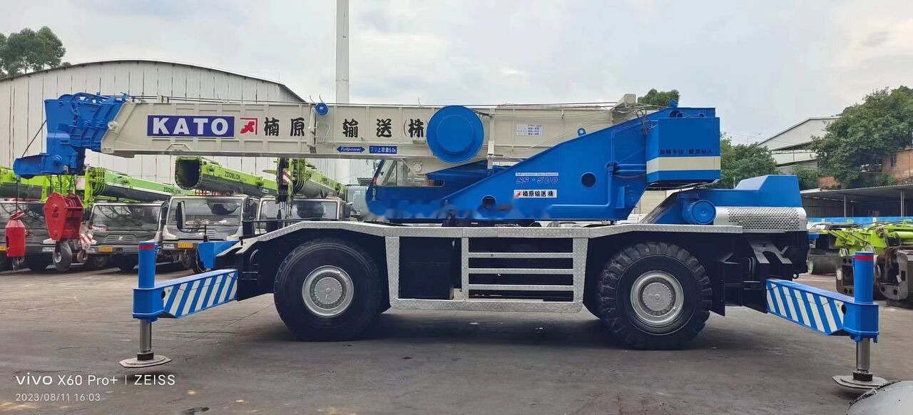 Kato KR-450-v 45ton - Pokretni kran: slika 2 Kato KR-450-v 45ton - Pokretni kran: slika 2