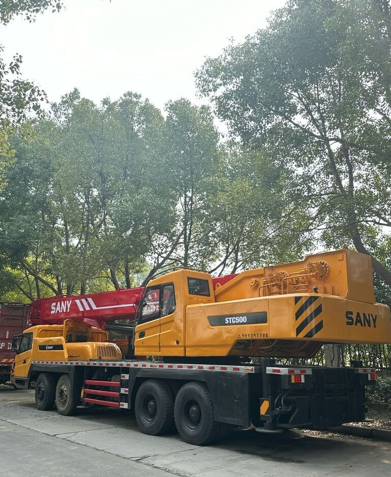 Sany STC250 STC500 STC800 25 50 80 100 truck crane for sale - Pokretni kran: slika 3 Sany STC250 STC500 STC800 25 50 80 100 truck crane for sale - Pokretni kran: slika 3