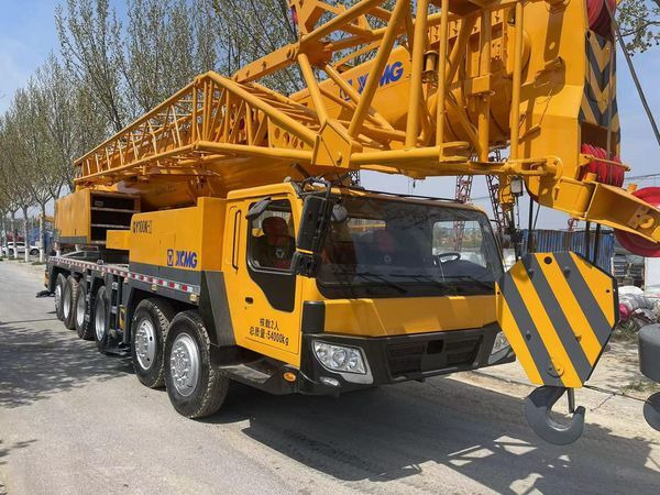 XCMG QY100K QY100K-II QY90K 100T 100ton 90 80 70 50 - Pokretni kran: slika 2 XCMG QY100K QY100K-II QY90K 100T 100ton 90 80 70 50 - Pokretni kran: slika 2