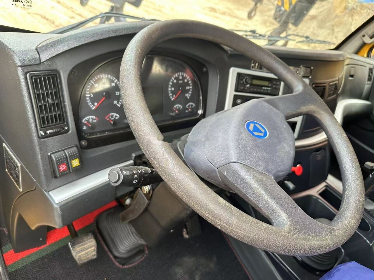 XCMG QY30K QY30KC - Pokretni kran: slika 4 XCMG QY30K QY30KC - Pokretni kran: slika 4