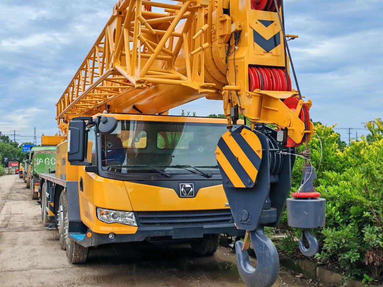 XCMG QY70KC QY70KA XCT70 50 60 80 100 130 - Pokretni kran: slika 2 XCMG QY70KC QY70KA XCT70 50 60 80 100 130 - Pokretni kran: slika 2