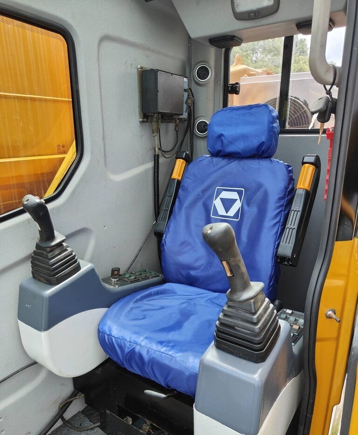 XCMG XCT50 XCT30 XCT35 QY50KC QY50K 50T 50ton - Pokretni kran: slika 5 XCMG XCT50 XCT30 XCT35 QY50KC QY50K 50T 50ton - Pokretni kran: slika 5