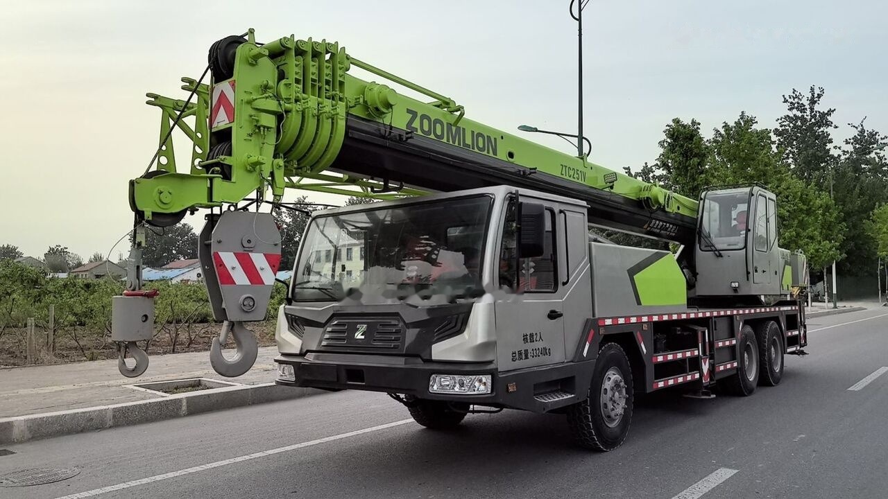 Zoomlion ZTC251V ZTC350 ZTV500 25T 35T 50T 25ton 35ton - Pokretni kran: slika 3 Zoomlion ZTC251V ZTC350 ZTV500 25T 35T 50T 25ton 35ton - Pokretni kran: slika 3
