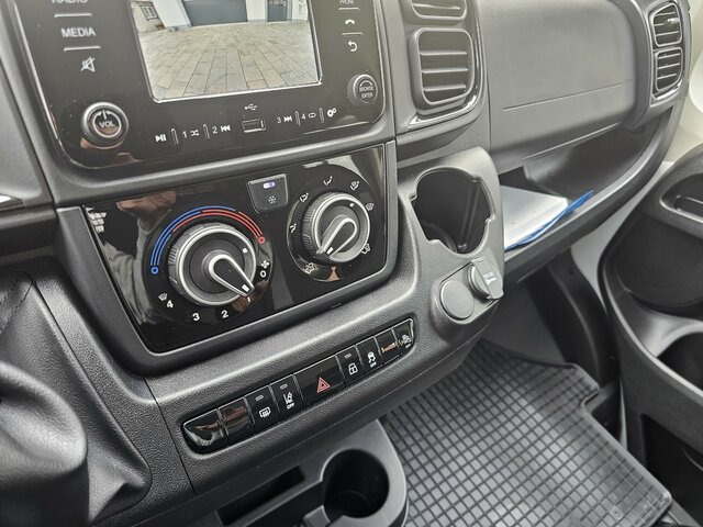 Dostavno vozilo sa otvorenom sandukom, Dostavno vozilo sa duplom kabinom novi FIAT Ducato 140 DOKA Pritsche 2,9 Meter Klima DAB...: slika 11