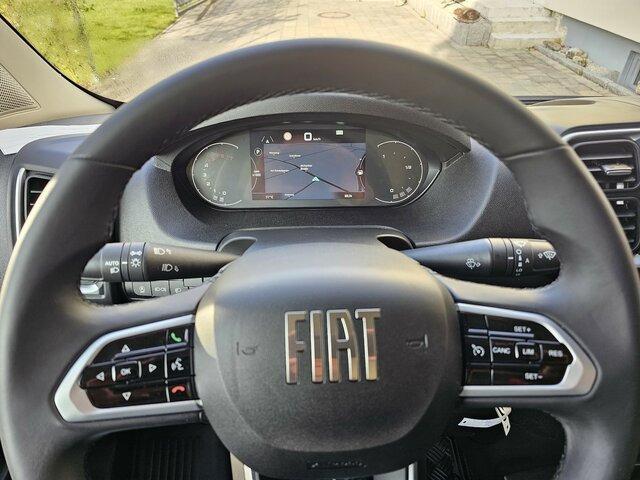 FIAT Ducato 35 L3H2 180 Automatik 13m³ Serie 10 9.2 - Furgon: slika 4 FIAT Ducato 35 L3H2 180 Automatik 13m³ Serie 10 9.2 - Furgon: slika 4