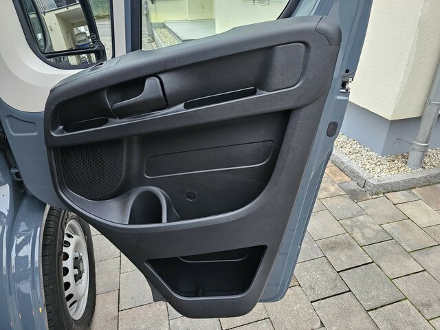 Furgon novi FIAT Ducato 35 MAXI L5H2 L4H2 180 15m³ Safety Kamera...: slika 19 Furgon novi FIAT Ducato 35 MAXI L5H2 L4H2 180 15m³ Safety Kamera...: slika 19