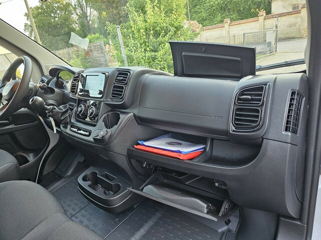 Dostavno vozilo istovarivač, Dostavno vozilo sa duplom kabinom FIAT Ducato MAXI Serie10-9.2 2025 DOKA Kipper AHK: slika 22