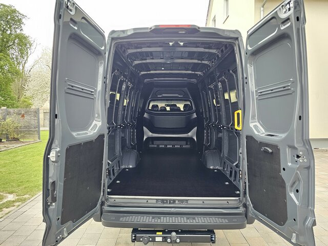 Furgon, Dostavno vozilo sa duplom kabinom IVECO Daily 35S18HA8V DOKA Snoeks Mixto Hi-Matic 16m³: slika 22
